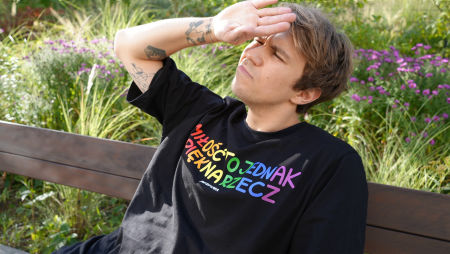 T-Shirt "Miłość" by Awizo&Laka  - Gałgan.shop zdjęcie 3